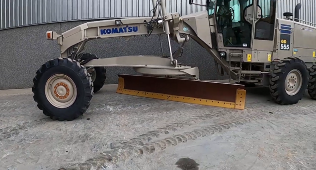 Équipement Komatsu — huile synthétique AMSOIL au Québec