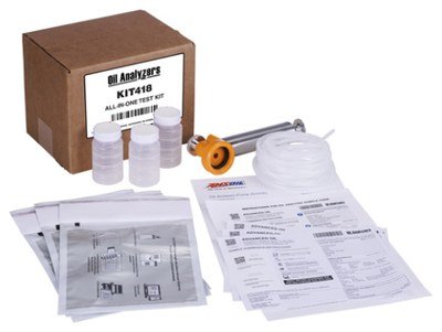 Trousse d'analyse d'huile AMSOIL Oil Analyzers KIT418 : contenants d'echantillon, pompe a vide, tubulure et formulaires de laboratoire